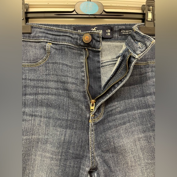 Hollister Ultra High-Rise Jean Leggings - Picture 10 of 13